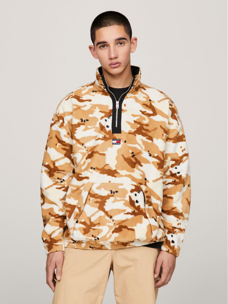 Buzo-oversize-con-media-cremallera