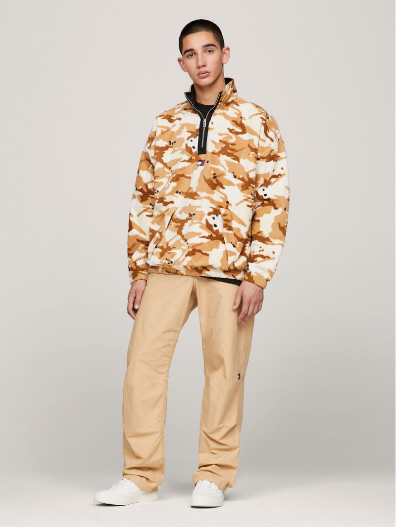 Buzo-oversize-con-media-cremallera