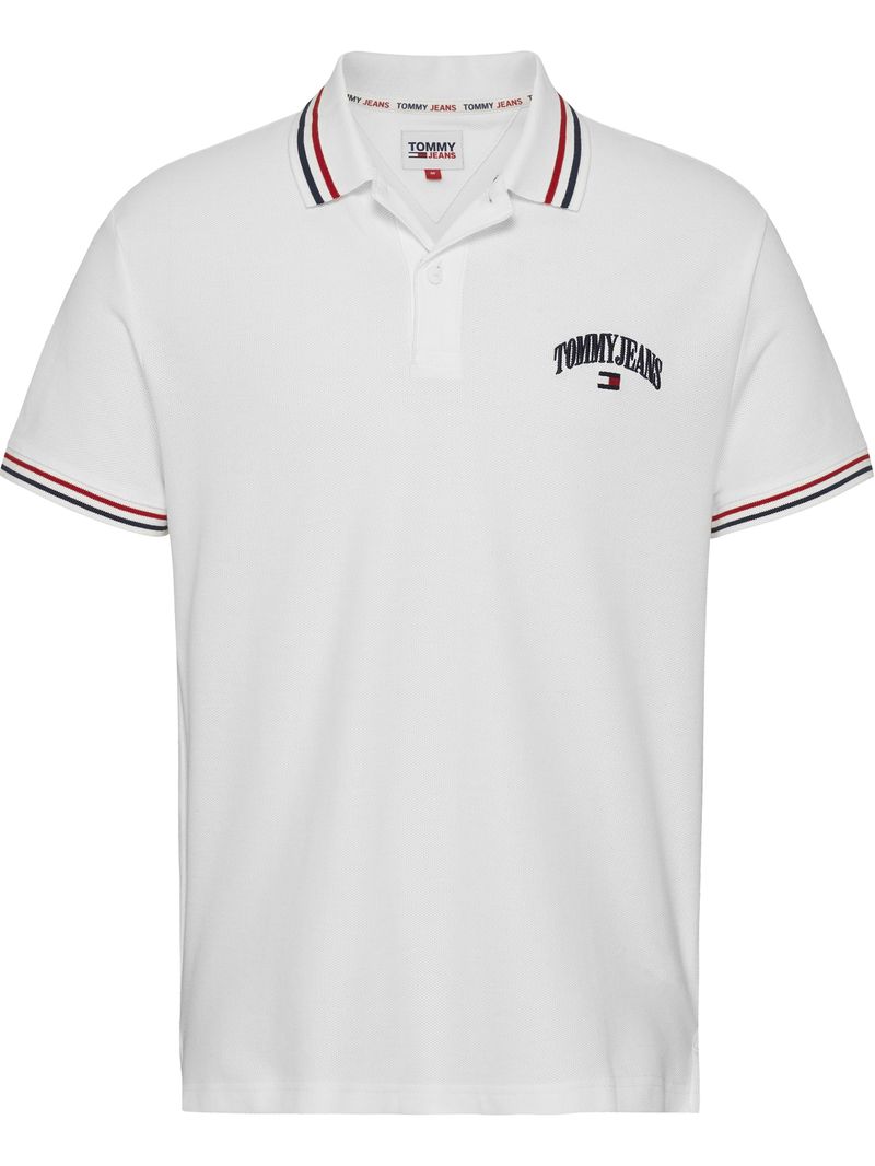 Polo-de-corte-clasico-con-logo-bordado