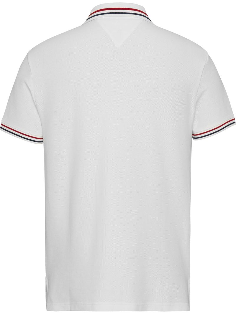Polo-de-corte-clasico-con-logo-bordado