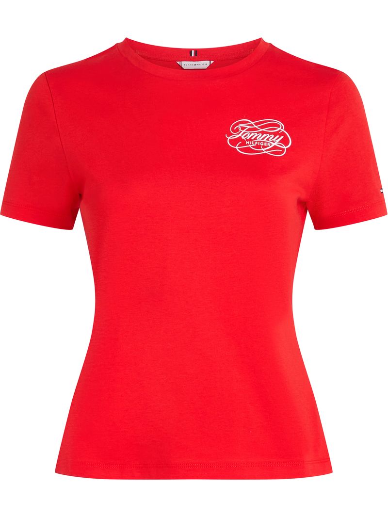 Remera-con-inscripcion-en-el-pecho