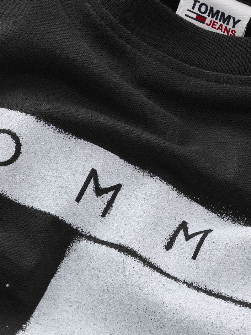 Remera-con-logo-impreso