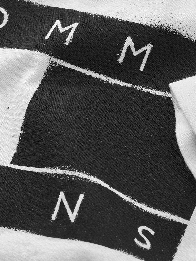 Remera-con-logo-impreso