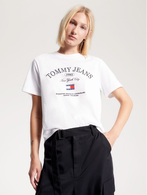 Remera de corte clásico con logo