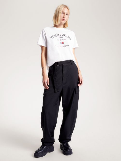 Remera de corte clásico con logo