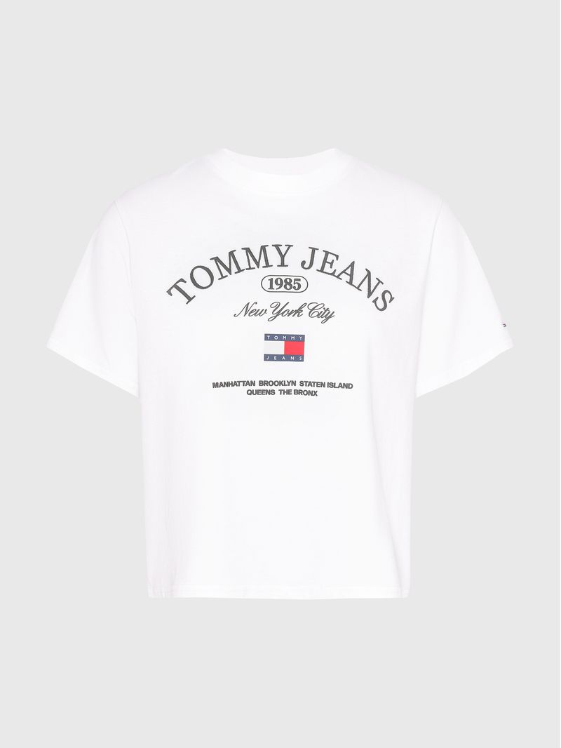 Remera-de-corte-clasico-con-logo