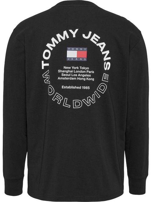 Remera de corte clásico con logo circular
