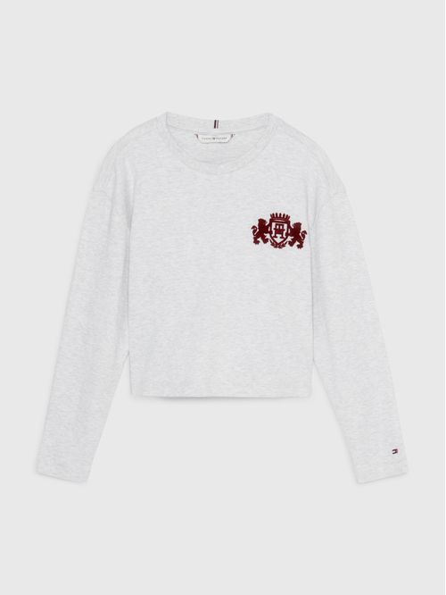 Remera amplia con escudo