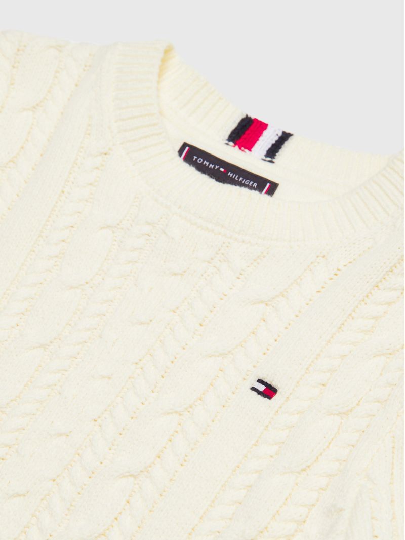 Sweater-essential-en-punto-trenzado
