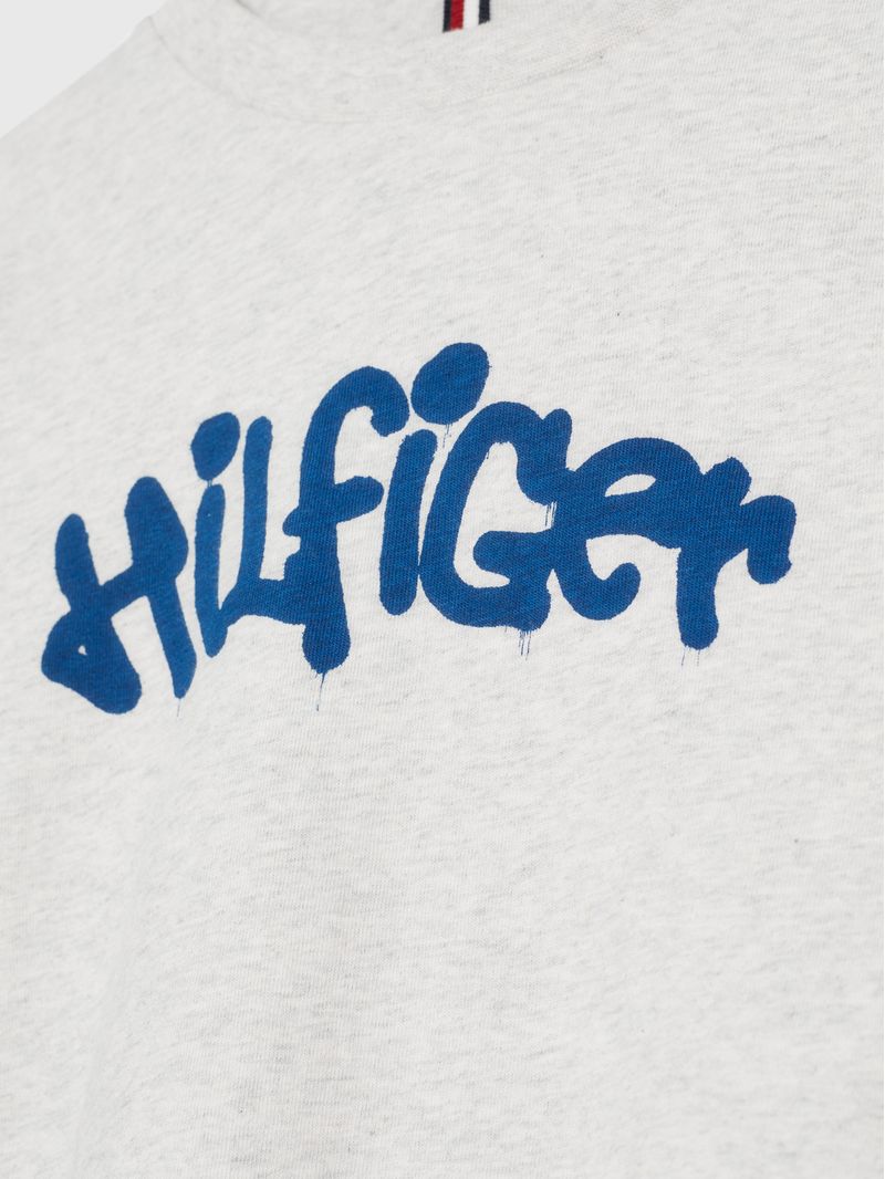 Remera-de-manga-larga-y-corte-clasico