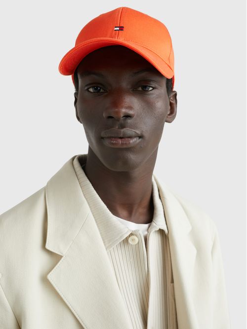 Gorra con logo bordado
