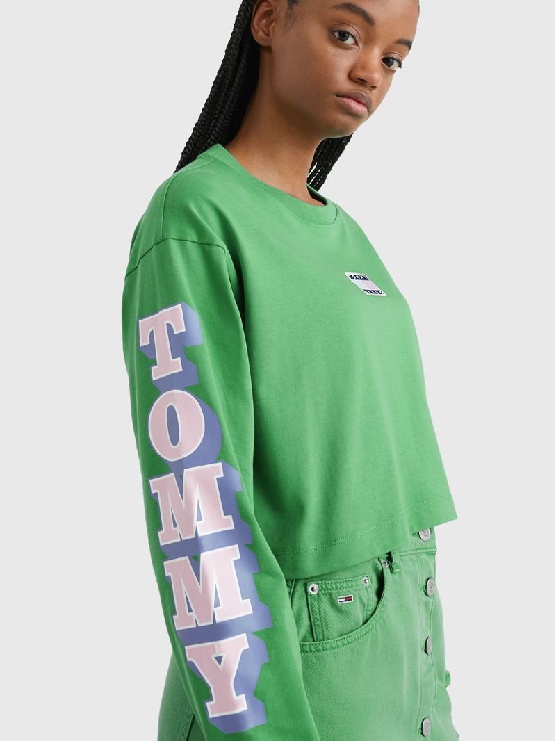 Remera-cropped-de-manga-larga