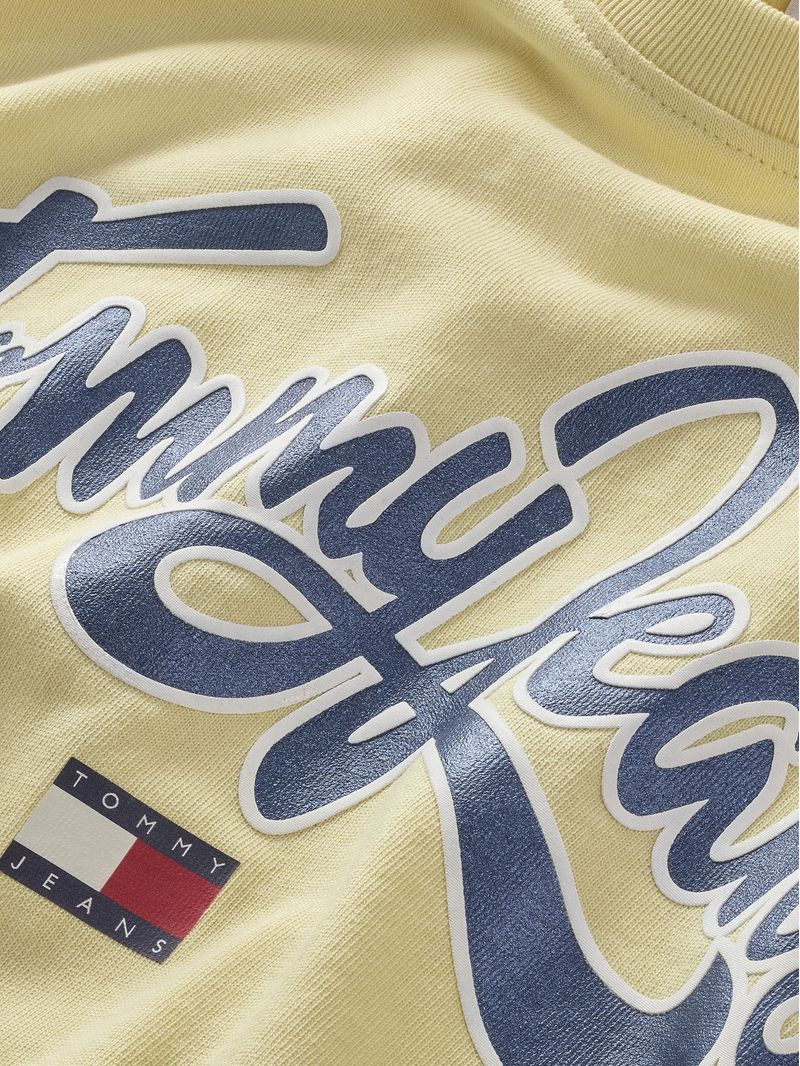 Remera-de-corte-amplio-con-logo-metalizado