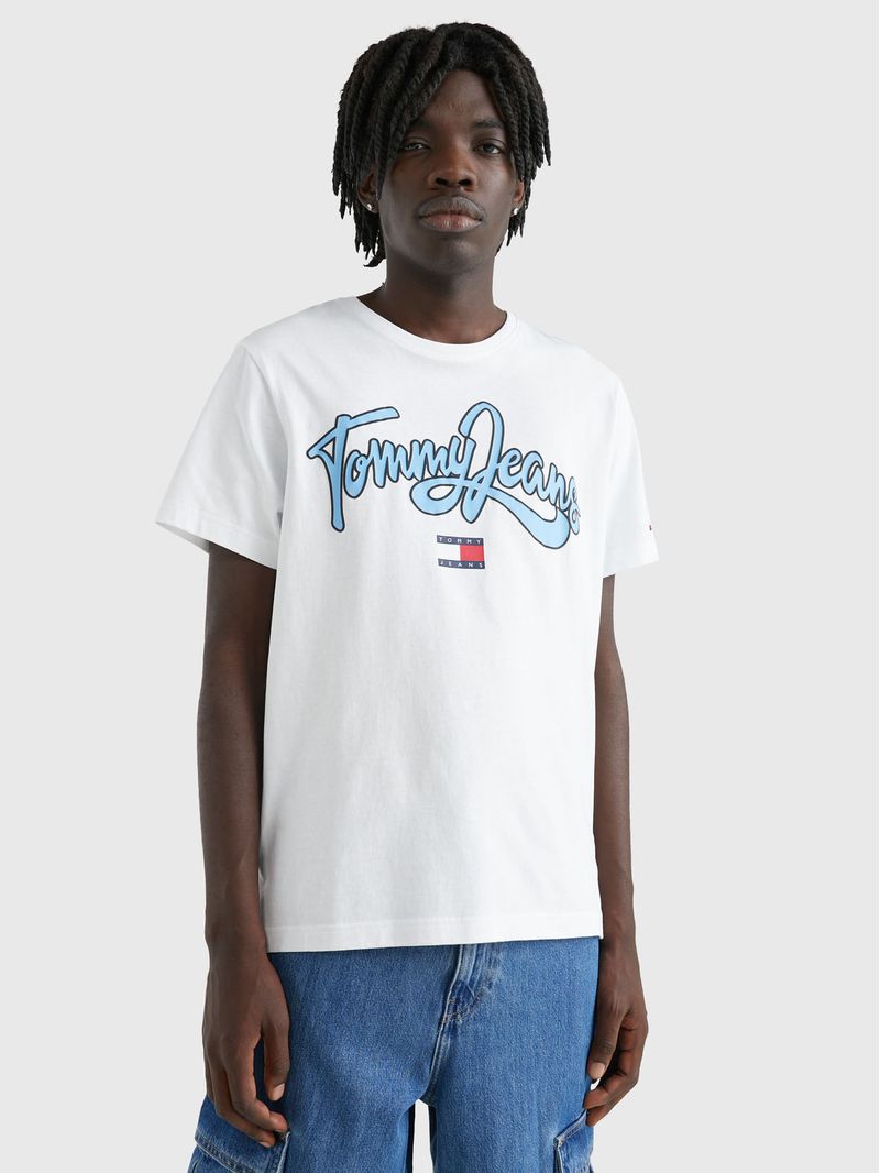 Remera-universitaria-con-logo