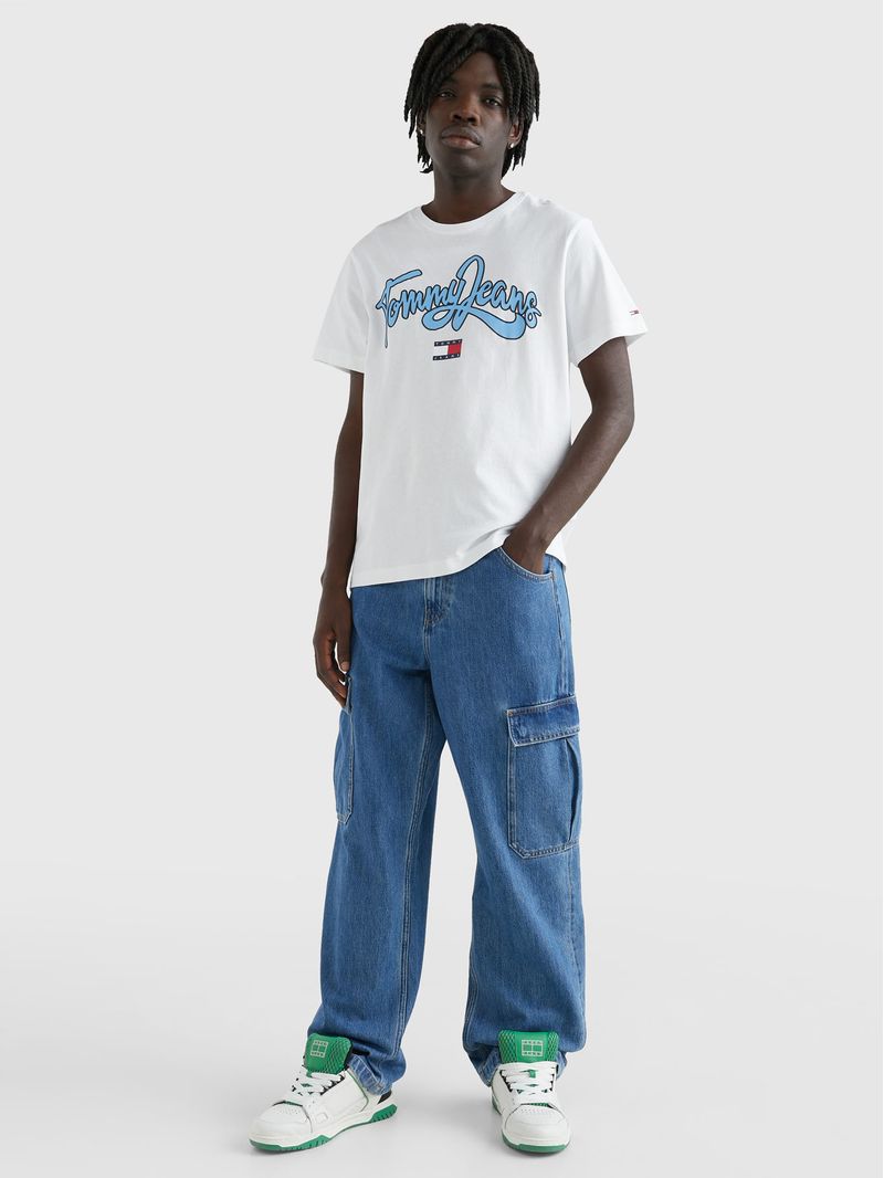 Remera-universitaria-con-logo