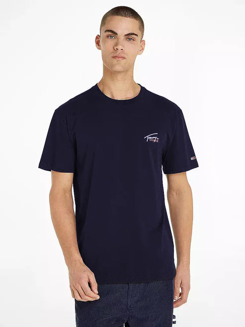 Remera con firma