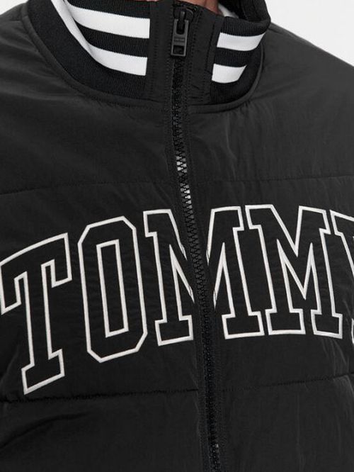 Campera varsity con logo