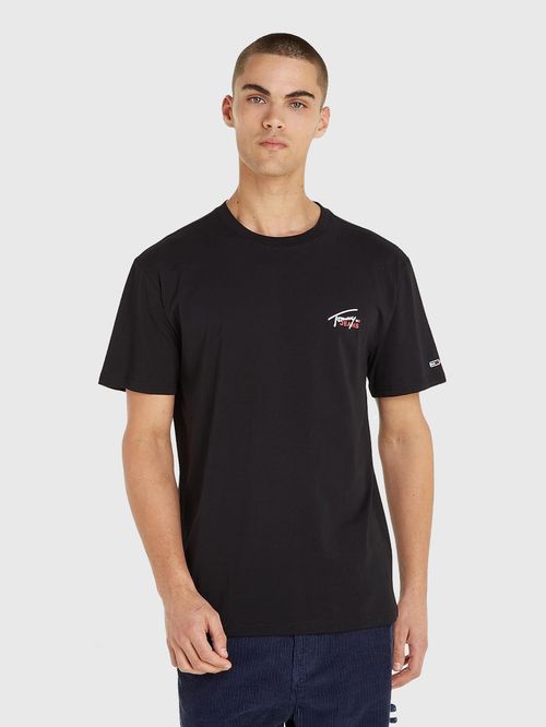 Remera con firma