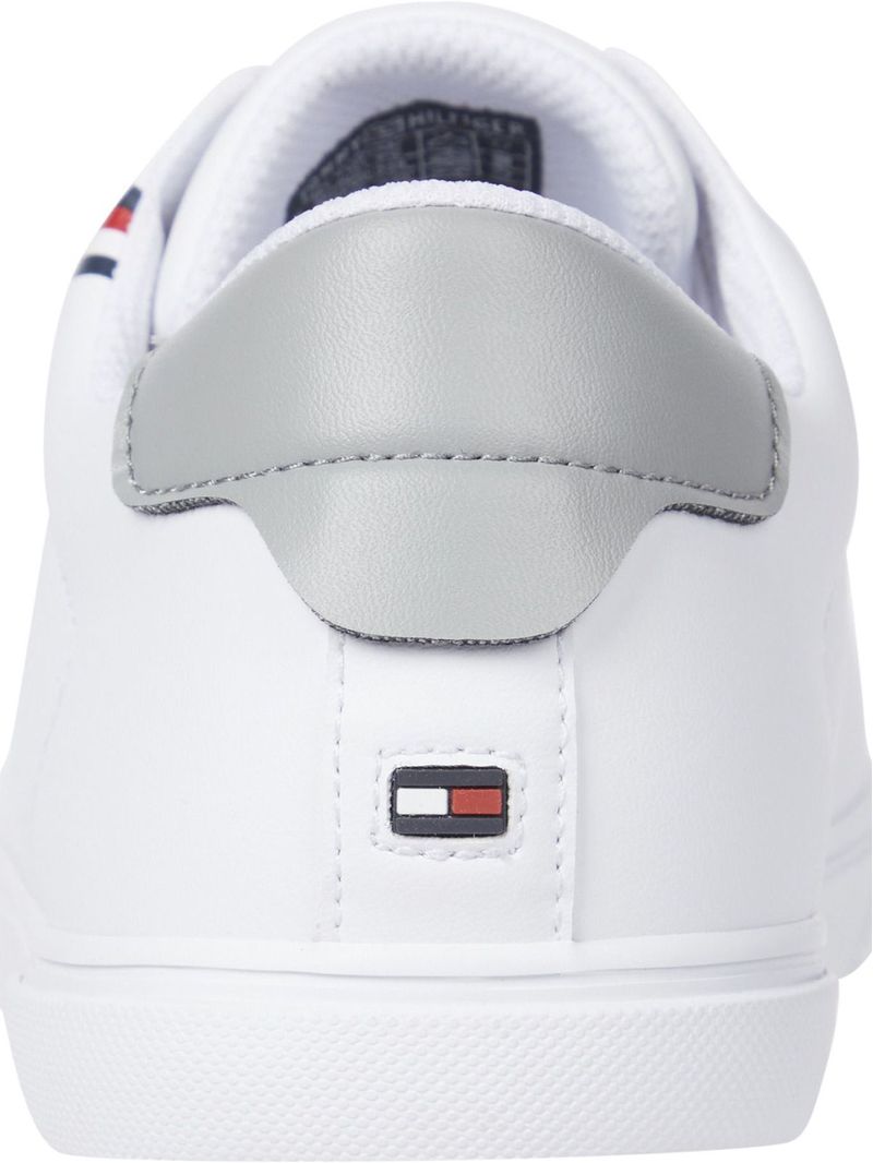 Zapatillas-de-Piel-con-logo-monotipo