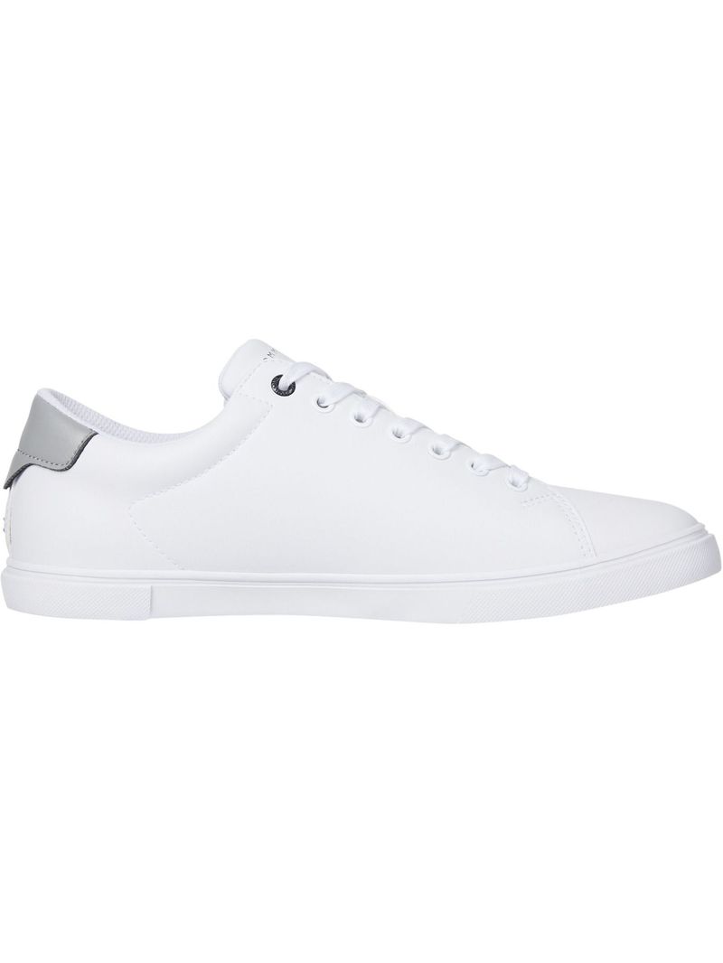 Zapatillas-de-Piel-con-logo-monotipo