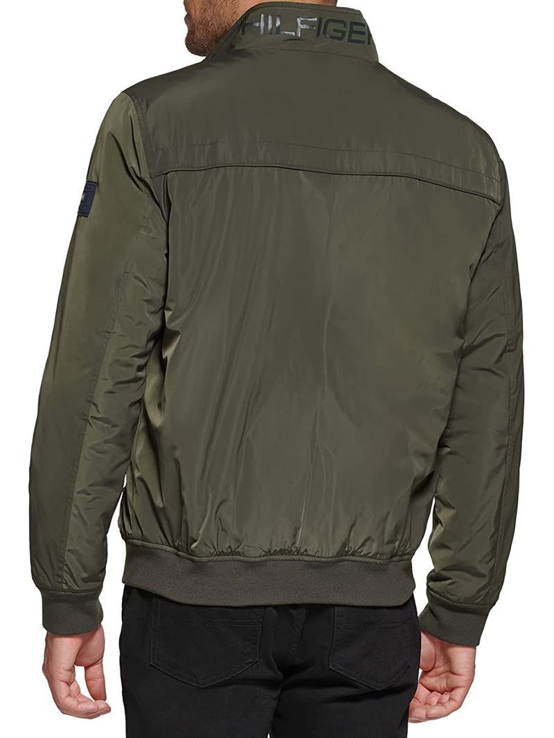 Campera-bomber-golf-con-logo