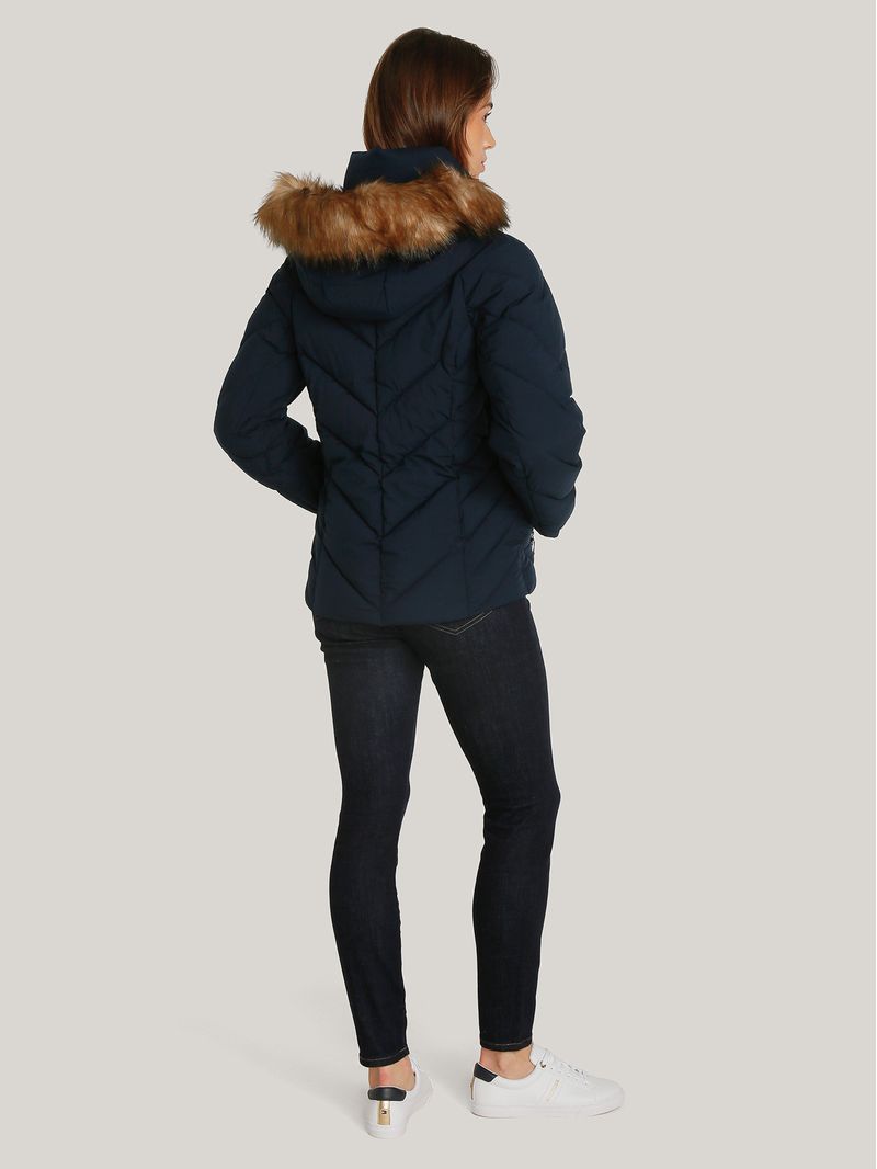 Campera-acolchada-con-capucha