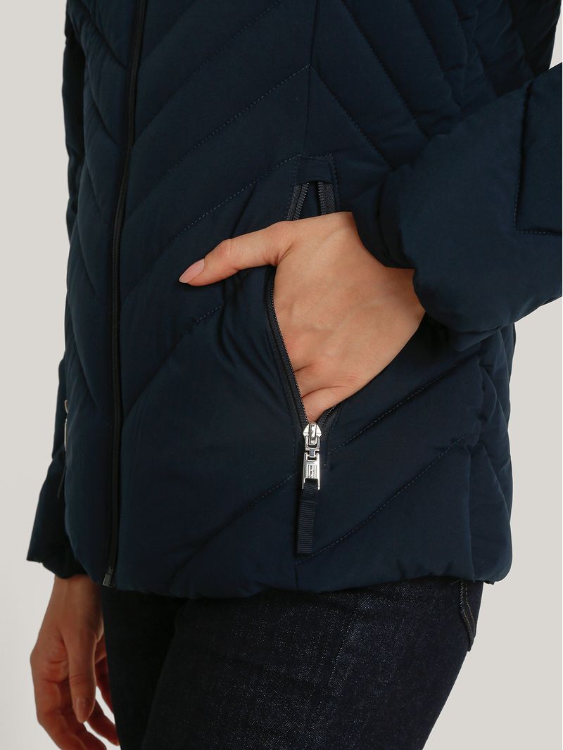 Campera-acolchada-con-capucha