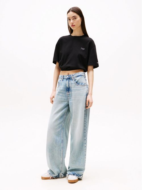 Remera espalda abierta de corte cropped