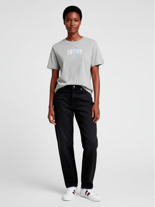 Remera con logo en relieve relaxed fit