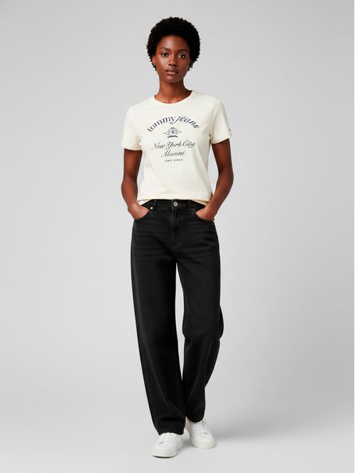 Remera con logo NYC estampado slim fit