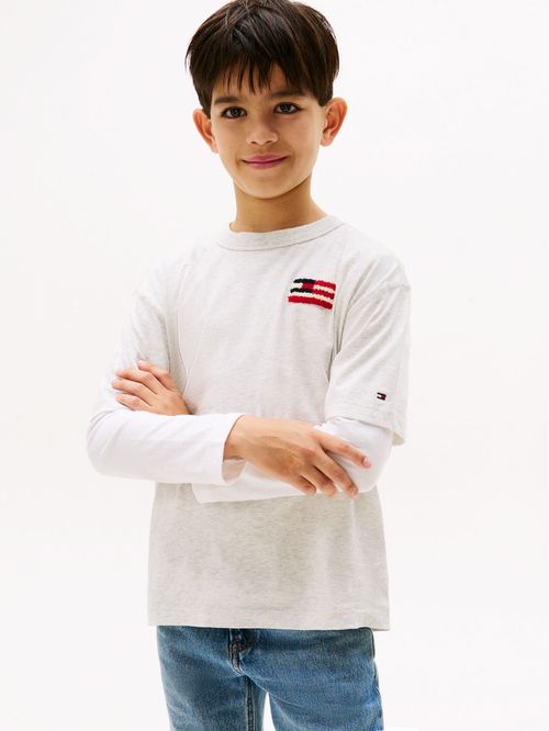 Remera con logo tejido y bordado en la espalda oversize