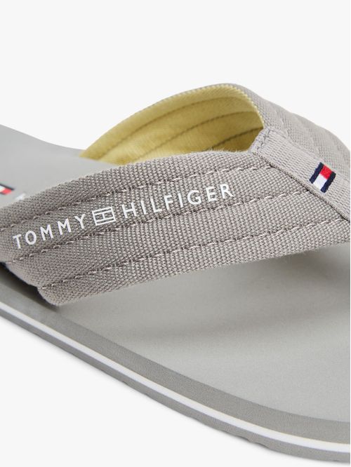 Ojotas de tela con logo