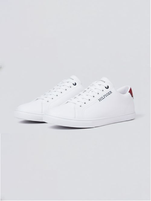 Zapatillas de cuero distintivas