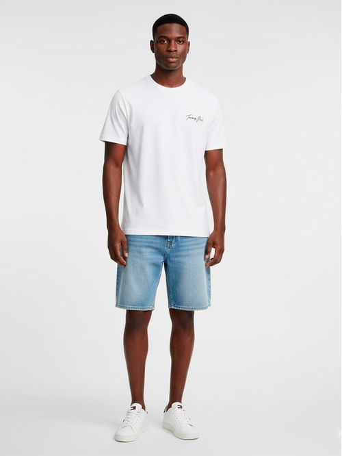 Remera con estampa en la espalda regular fit