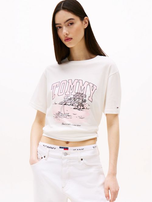 Remera con logo tropical regular fit