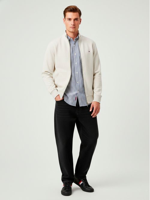 Buzo liviano con cierre regular fit