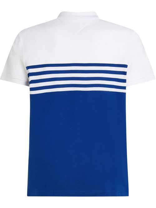 Chomba con diseño color block de corte regular