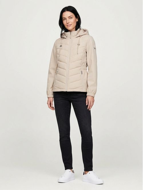 Campera básica con capucha regular fit